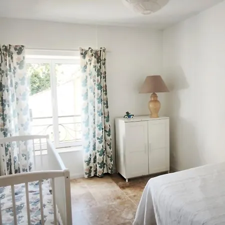 Charmante Batisse Provencale Avec Piscine A 30 Min D'uzes * Rivieres (Gard)